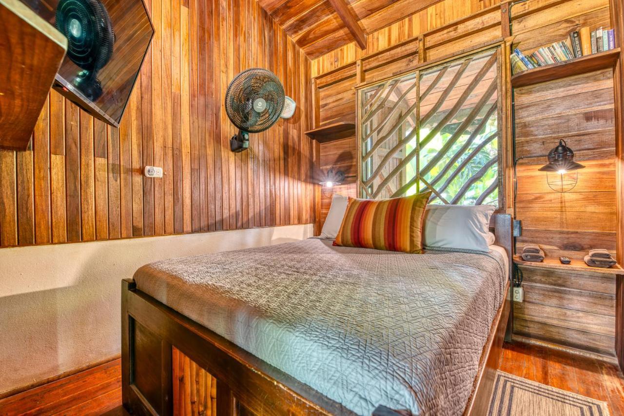 Hotel Banana Azul - Adults Only Puerto Viejo de Talamanca Eksteriør bilde